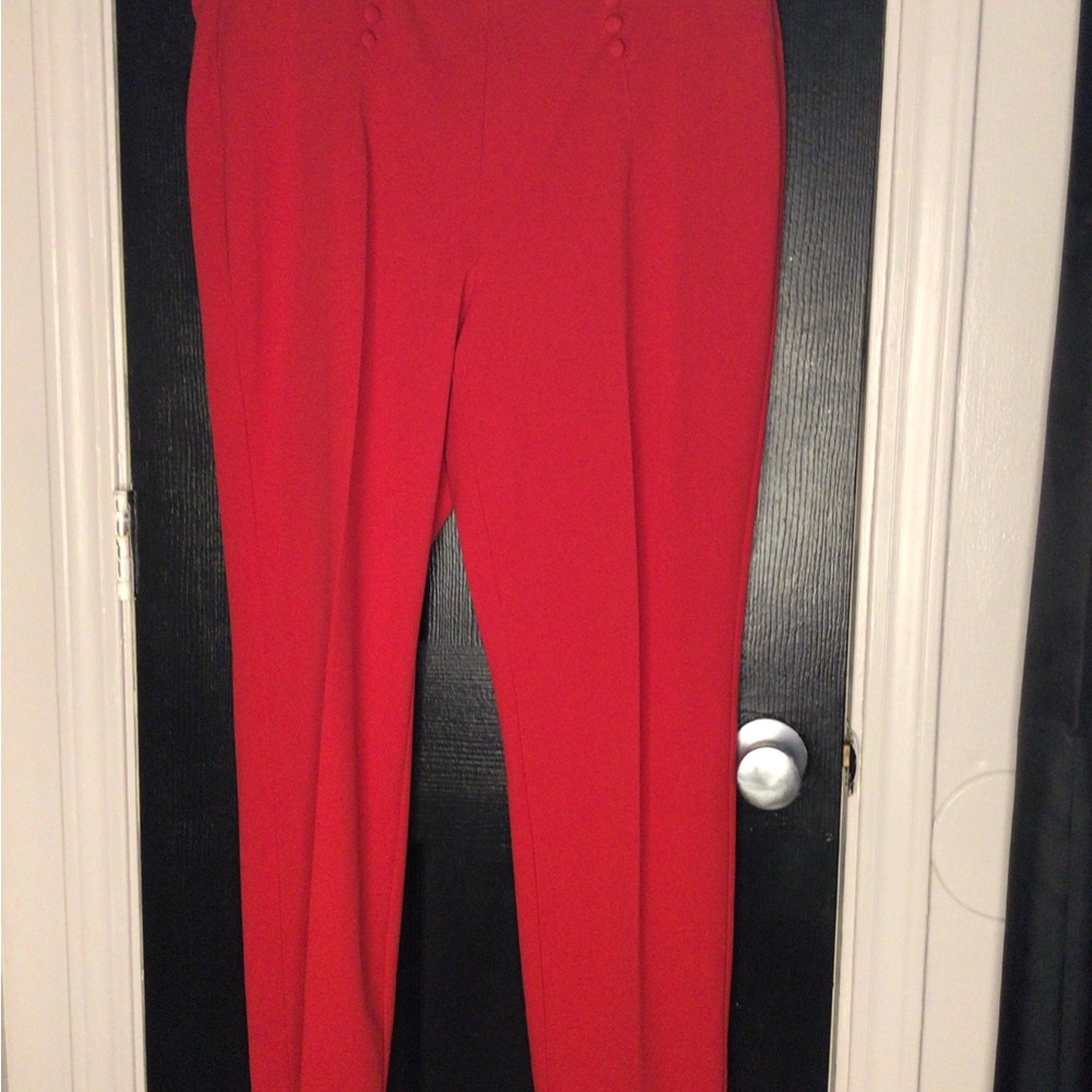 #756.  NYC Red Trousers with Slim Fit and Crisp Crease